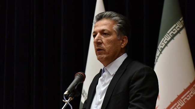 قاسم کریمی رئیس اتاق ارومیه از قانون مبارزه با قاچاق کالا و ارز به عنوان مانعی برای فعالیت قانونی یاد کرد و ضمن تأکید بر لزوم بازنگری آن، رسیدن به تعادلی منطقی میان نظارت، شفافیت و تسهیل تجارت را خواستار شد.