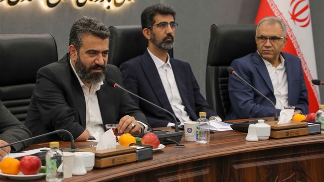 رئیس اتاق قم در نشست با رایزنان بازرگانی جمهوری اسلامی ایران در کشورهای هدف، بر ضرورت تقویت ارتباط این رایزنان با تولیدکنندگان داخلی تأکید کرد.