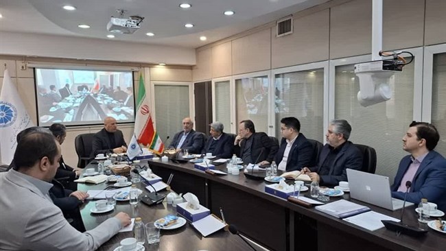 دبیرکل اتاق ایران بر تقویت ساختار و نیروی انسانی حوزه دبیرکل به منظور ایجاد سازوکار پیگیری منظم اجرایی شدن فرآیندها تاکید کرد و گفت: میزان اجرایی شدن مصوبات هیئت رییسه و هیئت نمایندگان از سوی حوزه دبیرکل پایش میشود.