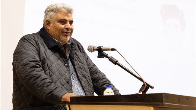 رئیس اتاق یزد درباره الزامات اصلاح قانون مبارزه با قاچاق به افزایش ریسک فعالیت اقتصادی برای افرادی که در مدار قانون حرکت می‌کنند، اشاره کرد. به اعتقاد او راه مبارزه با قاچاق، وضع ضوابط سخت‌گیرانه و موانع اداری نیست.