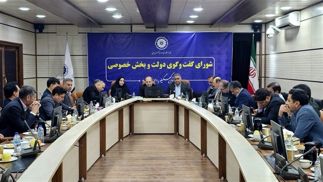 در نشست شورای گفت‌وگوی دولت و بخش خصوصی کهگیلویه و بویراحمد، فعالان اقتصادی نسبت به موانع ساختاری انتقاد کردند. در این نشست استاندار کهگیلویه و بویراحمد از تخصیص اعتبارات کلان برای تولید خبر داد.