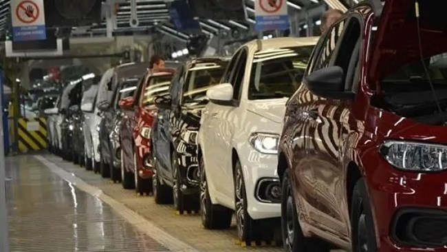 از ژانویه تا نوامبر ۲۰۲۵، مجموع تولید خودرو ترکیه با رشد ۴.۳ درصدی نسبت به سال گذشته، به حدود ۱.۳ میلیون دستگاه افزایش یافته و ارزش کل صادرات آن به حدود ۳۷ میلیارد دلار رسیده است.