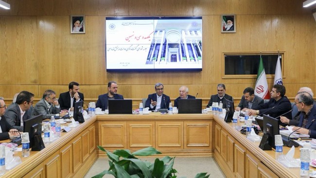 در نشست شورای گفت‌وگوی خراسان رضوی، مسئولان بر ضرورت اجرای طرح‌های پایدار مدیریت منابع آبی، تغییر الگوی کشت و حرکت به سمت استفاده بهینه از منابع موجود تاکید کردند و راهکارهای عملیاتی برای مقابله با کم‌آبی ارائه شد.