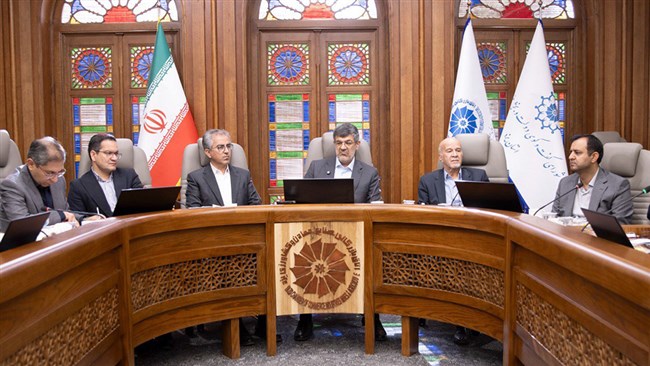 نشست شورای گفتگوی دولت و بخش خصوصی استان یزد به ریاست استاندار و به‌منظور بررسی چالش‌های حوزه‌های فناوری، نوآوری و گردشگری استان برگزار شد.