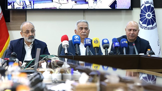 الزمات رشد 13 درصدی بخش معدن در برنامه هفتم، در نشستی خبری بررسی شد و تاکید گشت که دولت به جای دخالت در اقتصاد، باید بر آن نظارت کند و اجازه دهد بخش خصوصی بدون مانع‌، کار کند.