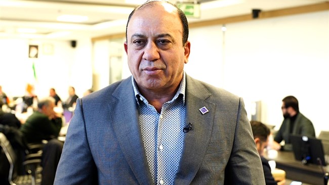 عظیم‌زاده، رئیس کمیسیون گردشگری اتاق ایران گفت: اعضای کمیسیون گردشگری با پیشنهاد تشکیل اتاق گردشگری مخالف هستند؛ هیچ کس نباید در مقابل اتاق ایران، اتاق موازی ایجاد کند.