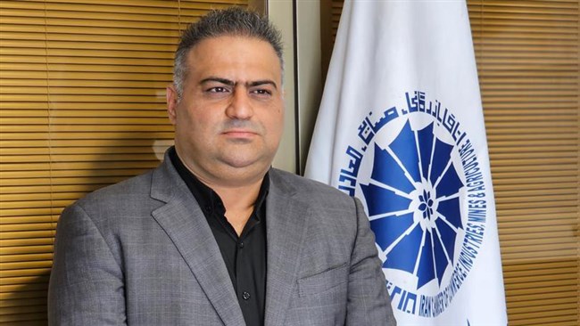عبدالله قبادی، رئیس اتاق بازرگانی، صنایع، معادن و کشاورزی یاسوج در یادداشتی ضمن تشریح الزاماتی که باید در انتخاب وزیر جدید اقتصاد مدنظر قرار گیرد، بر لزوم توجه به توسعه مناطق کمتربرخوردار تاکید کرده است.