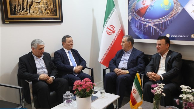 رئیس اتاق ایران در دیدار با سفیر قزاقستان گفت: با نهایی شدن توافق‌نامه اوراسیا زمینه برای گسترش همکاری با کشورهای این منطقه از جمله قزاقستان مهیاست و می‌تواند حجم مناسبات تجاری ایران را تا چند میلیارد دلار افزایش دهد.