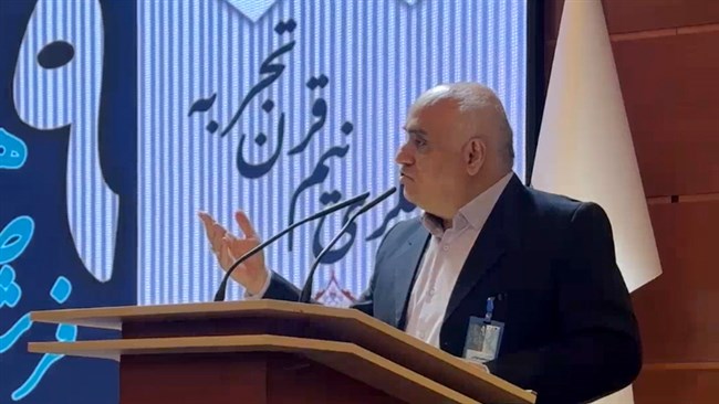 رئیس هیأت مدیره اتحادیه ملی فرش ماشینی و صنایع وابسته، با اشاره به روند ۵۰ ساله صنعت فرش ماشینی ایران و بازخوانی نقاط عطف تاریخی این صنعت، راهبردهای مورد نیاز صنعت فرش برای آینده را تشریح کرد.