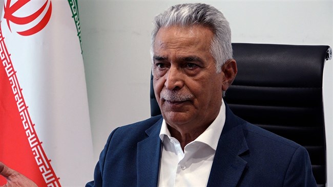 نایب رئیس اتاق ایران با هشدار نسبت به کاهش سهم بخش صنعت و معدن از تولید ناخالص داخلی کشور، گفت: ایران در زمینه معدنکاری فراسرزمینی حضور بسیار کم‌رنگی دارد که در شرایط اقتصادی جهانی، یک ضعف استراتژیک است.