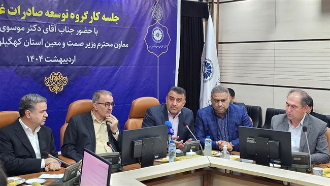 رئیس اتاق یاسوج با تأکید بر اینکه ثبات در تصمیم‌گیری‌ها، سردرگمی فعالان اقتصادی ناشی از بخشنامه‌های خلق‌الساعه را کاهش می‌دهد، انتقال پرونده‌های مالیاتی و حساب فروشگاه‌های فعال به داخل استان را خواستار شد.
