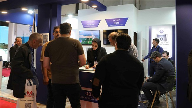 پاویون اتاق قم در طول برگزاری هفتمین نمایشگاه توانمندی‌های صادراتی ایران میزبان فعالان اقتصادی و مسئولان ملی و استانی بود.