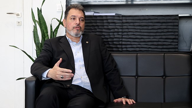 نایب رئیس اتاق ایران درباره راه‌اندازی پویش اتاق همدلی گفت: این پویش با رویکرد ایفای مسئولیت اجتماعی اتاق ایران و کاهش آثار خسارت‌های وارده به مصدومین و صاحبان کسب‌وکارهای زیان‌دیده است.