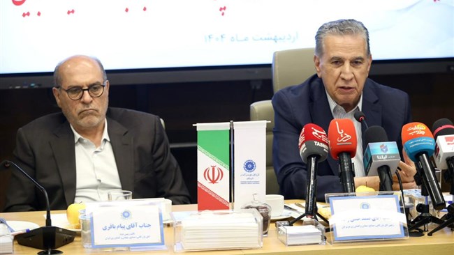 طی سفر هیات رئیسه اتاق ایران و جمعی از روسای اتاق‌ها به بندرعباس، نشست مشترک رئیس اتاق ایران با فعالان اقتصادی استان هرمزگان برگزار شد.