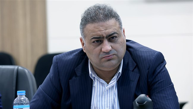 عبدالله قبادی، رئیس اتاق یاسوج با بیان اینکه در شرایط جنگی کشور، این مجموعه بیشتر از قبل در کنار فعالان اقتصادی است، از تسریع در صدور و تمدید کارت بازرگانی و صدور گواهی مبدا خبر داد.