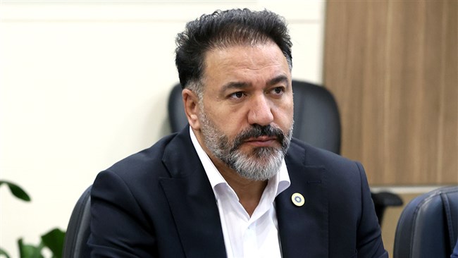 رئیس اتاق بازرگانی، صنایع، معادن و کشاورزی ایلام اعلام کرد: روند صادرات در مرز بین‌المللی مهران به عراق به صورت عادی انجام می‌شود.