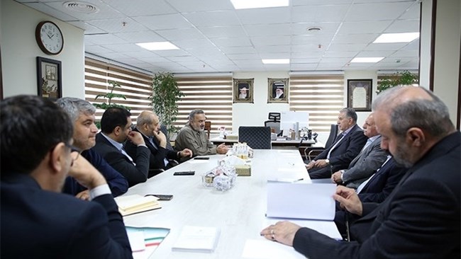 رئیس ستاد مرکزی مبارزه با قاچاق کالا و ارز با رییس اتاق‌ بازرگانی ایران، اتاق اصناف ایران و فعالان بخش خصوصی دیدار و گفتگو کرد و بیان داشت: نقش‌آفرینی اتاق بازرگانی در دوران پرتنش اخیر هوشمندانه بود.