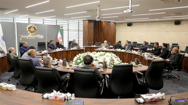 سی و دومین نشست هیات نمایندگان اتاق بازرگانی، صنایع، معادن و کشاورزی قم با محوریت بررسی شرایط واحدهای اقتصادی استان بعد از جنگ تحمیلی 12 روزه برگزار شد.