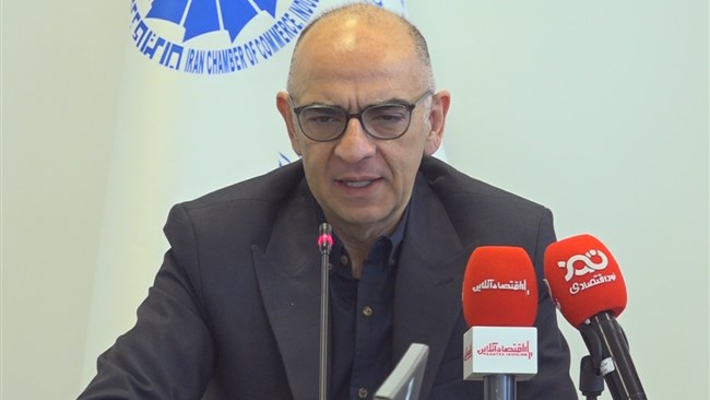 علانور توکلی، رئیس اتحادیه صادرکنندگان و تولیدکنندگان فرش دستباف ایران در یادداشتی از تشکل‌ها به عنوان ستون فقرات اقتصاد یاد می‌کند و تأکید دارد، فضای سالم و رقابتی در بازار نتیجه نقش‌آفرینی تشکل‌هاست.