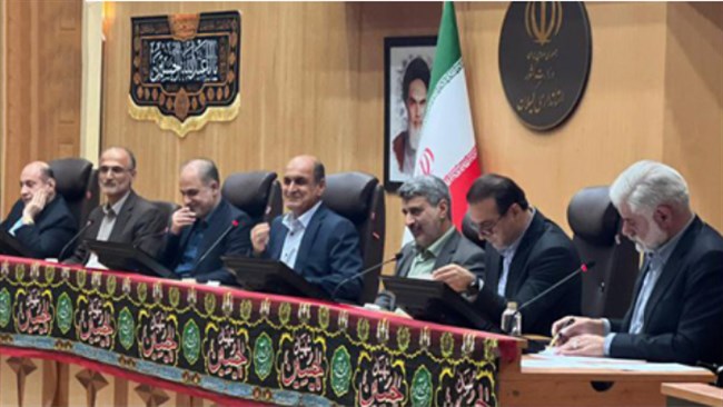 رئیس اتاق رشت در نشست شورای گفت‌وگوی استان گیلان با تأکید بر لزوم تداوم در تأمین نیاز مردم به دارو و کالاهای اساسی بر لزوم تخصیص به‌موقع سوخت مورد نیاز ژنراتورهای شرکت‌های پخش تأکید کرد.