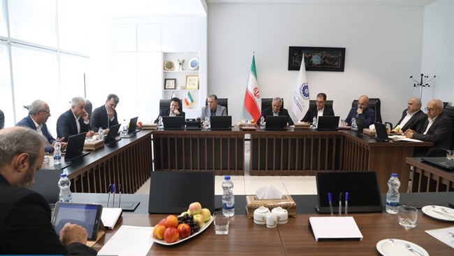 در نشست هیات رئیسه اتاق ایران با هیات رئیسه اتاق اصفهان بر تمرکز روی سه حوزه فعالیت‌های پژوهشی، برگزاری دوره‌های آموزشی و اجرای رویدادهای بین‌المللی به عنوان حوزه‌های ظرفیت‌دار این اتاق، تأکید شد.