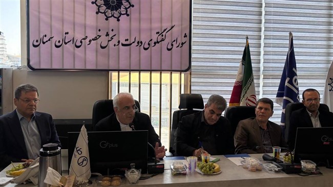 رئیس اتاق بازرگانی صنایع معادن و کشاورزی سمنان، با اشاره به تأکید برنامه هفتم توسعه بر ارتقای بهره‌وری، از بی‌برنامگی دولت در این مسیر و غیبت بخش خصوصی در فرایندهای طراحی و ارزیابی سیاست‌های بهره‌وری انتقاد کرد.