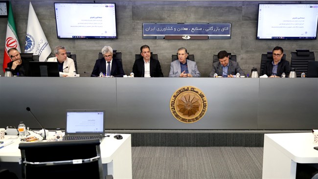 در نشست کمیسیون خدمات فنی مهندسی و احداث، لزوم تأسیس نهاد ملی توسعه صنعت احداث و دبیرخانه بازسازی و توسعه کشور به محوریت اتاق ایران بررسی شد. باید از ظرفیت تشکل‌ها و نهادهای درون اتاق استفاده شود.