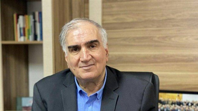 رییس اتحادیه ملی محصولات کشاورزی ایران با بیان اینکه تشکل‌ها در جایگاه مناسب خود قرار ندارند، گفت: هیچ‌گونه میز و صندلی از هیچ کدام از دولت‌ها نخواسته‌ایم؛ فقط گفته‌ایم که بیایند و از ظرفیت‌های تشکل‌‎ها استفاده کنند.