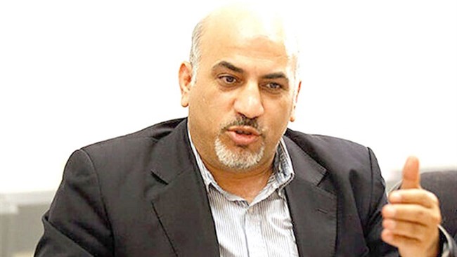 رئیس فدراسیون صادرات انرژی ایران، سیاست‌های ارزی غیرشفاف و چندنرخی را یکی از اصلی‌ترین دلایل ناکامی در تحقق اهداف صادرات غیرنفتی در ایران دانست و گفت: صادرکنندگان در دام مقررات پیچیده و بازگشت دستوری ارز گرفتار شده‌اند.