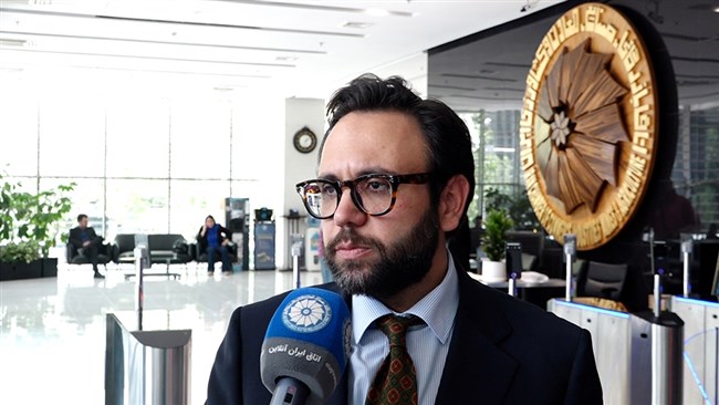 مرتضی حاجی آقامیری، رئیس کمیسیون فرش، هنر و صنایع دستی اتاق ایران بر اثربخشی فعالان بخش خصوصی در دیپلماسی فرهنگی و اقتصادی تاکید کرد.