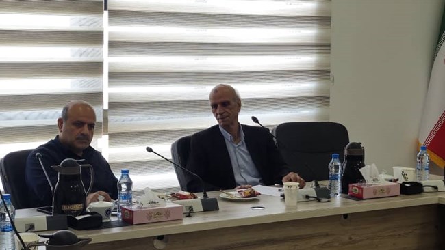 در نشست کمیسیون حمل‌ونقل اتاق سمنان با تأکید بر اهمیت رسیدگی به وضعیت بیمه تکمیلی رانندگان، اظهار شد: رسیدگی به رانندگان نه‌تنها به ارتقای امنیت شغلی آنان کمک می‌کند، بلکه بر کیفیت خدمات و رضایت مشتریان نیز اثرگذار است.