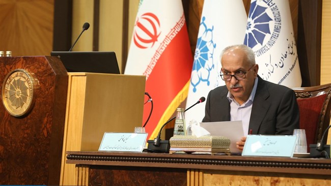 قائم‌مقام دبیر شورای گفت‌وگوی دولت و بخش خصوصی، با بیان اینکه قانون مبارزه با قاچاق کالا و ارز نیازمند اصلاحات اساسی است، پیشنهادات اتاق ایران برای اصلاح قوانین و مقررات و سیاست های ارزی-صادراتی را تشریح کرد.