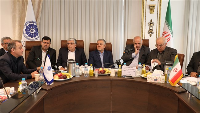عضو هیات رئیسه اتاق ایران در نشست با صادرکنندگان استان مازندران، بر لزوم پایبندی دولت به تعهدات ارائه شده به بخش خصوصی تأکید کرد و مشکلات فعالان اقتصادی در ناترازی انرژی را مغایر با قانون بهبود محیط کسب‌وکار دانست.