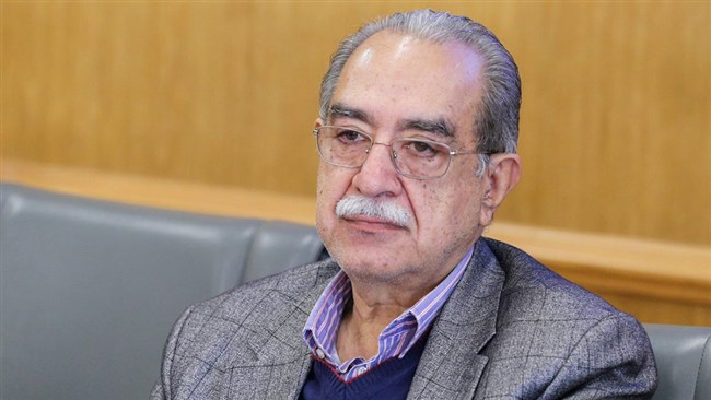 نایب‌رئیس کمیسیون مالیات، کار و تأمین اجتماعی اتاق ایران ضمن نگاهی به آنچه تأمین نیروی کار ماهر در کشور را سخت کرده است، پیشنهاد داد: مراکز کاریابی در خارج از کشور، نیروهایی که وارد ایران می‌شوند را ساماندهی کنند.