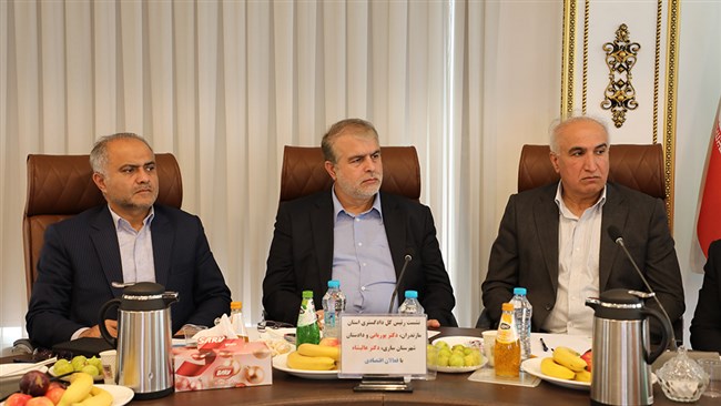 نشست مشترک تجار و مسئولان دستگاه قضایی در استان مازندران به‌منظور بهره‌گیری بیشتر از ظرفیت دستگاه قضا در اجرای سیاست‌های کلی اقتصاد مقاومتی در قوه قضائیه برگزار شد.