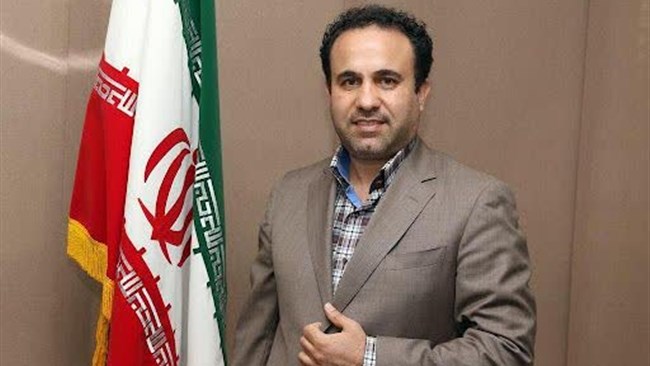 رییس اتحادیه تولیدکنندگان و صادرکنندگان نان ایران با اشاره به نقش تعیین‌کننده فعالان صنعت نان صنعتی ایران در بحران‌ها از جمله در پاندمی کرونا و جنگ تحمیلی اخیر، گفت: از دولت می‌خواهیم از این صنعت حمایت واقعی نماید.