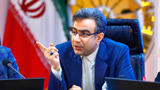 رئیس کمیسیون گمرک اتاق ایران گفت: با توجه به گذشت بیش از دوازده سال از تصویب و اجرای آیین‌نامه اجرایی قانون امور گمرکی و نظر به تحولات گسترده در عرصه تجارت خارجی بازنگری کلی و اصلاح این آیین‌نامه را ضروری خواند.