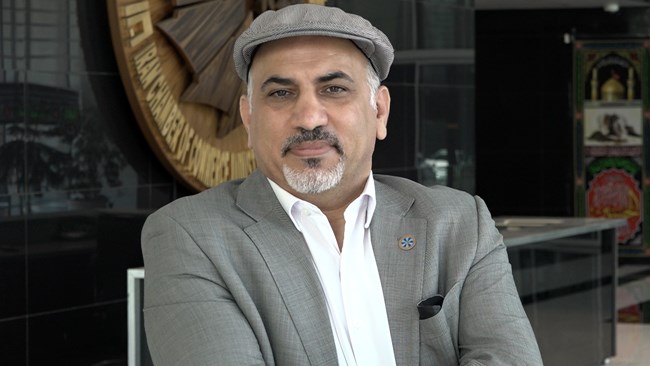 رئیس فدراسیون صادرات انرژی ایران با انتقاد از سهم بالای دولت در بودجه‌ریزی کشور گفت: مشارکت نداشتن تشکل‌ها در فرآیندهای بودجه‌نویسی، یکی از موانع مهم شکل‌گیری اقتصاد رقابت‌پذیر در ایران است.