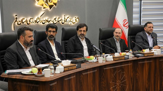 رئیس اتاق قم در هفتاد و یکمین نشست شورای گفتگوی دولت و بخش خصوصی در حضور مشاور ویژه وزیر صمت از وضعیت تخصیص ارز به واحدهای تولیدی گلایه کرد.