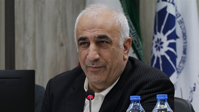 فرج‌الله معماری، فعال اقتصادی در روزنوشت 23 شهریور ماه نوشت: مالیات زمانی ستون فقرات عدالت اقتصادی است که بار آن به‌طور منصفانه میان همه قرار گیرد.