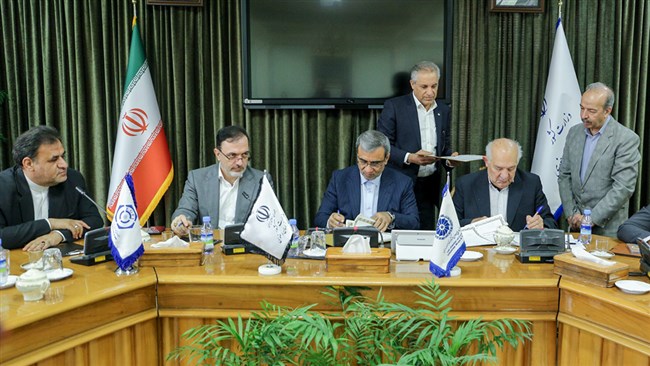 با امضای تفاهم‌نامه همکاری اتاق مشهد، استانداری خراسان رضوی و صندوق ضمانت صادرات ایران، نمایندگی این صندوق در استان به اتاق مشهد واگذار شد؛ به باور فعالان اقتصادی، این اقدام می‌تواند بخشی از چالش‌های ارزی را برطرف کند.