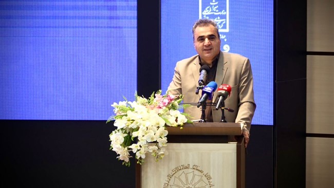 شهرام زارع رئیس اتاق شهرکرد با اشاره به افزایش حجم صادرات استان چهارمحال‌وبختیاری گفت: با وجود همه مشکلات، ظرف دو سال صادرات استان از ۸۹ میلیون دلار به ۱۸۵ میلیون دلار رسیده است.