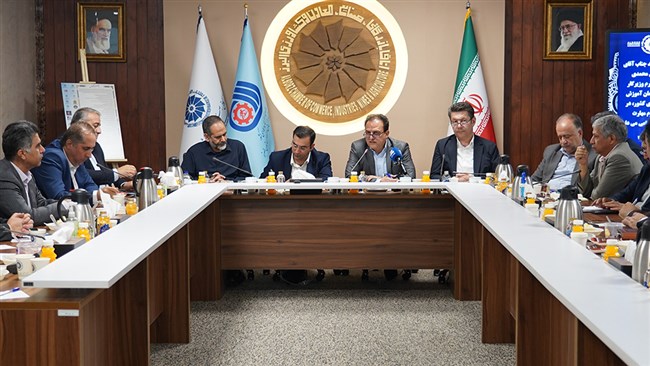 در نشستی با حضور معاون وزیر تعاون، کار و رفاه اجتماعی و رئیس سازمان آموزش فنی‌وحرفه‌ای، تفاهم‌نامه‌های «کنسرسیوم رشد مهارت» و «طرح همنوا» در استان البرز به امضا رسید.