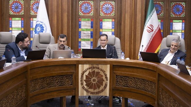نشست مشترک کارگروه تخصصی شورای گفت‌وگو و کمیسیون کشاورزی اتاق یزد برگزار شد.