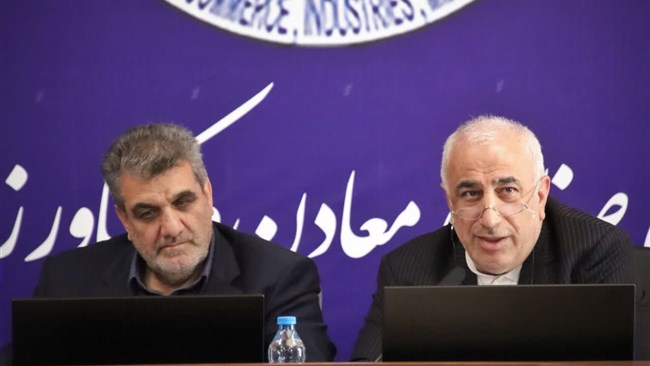 یکصد و بیست و دومین نشست شورای گفت‌وگوی دولت و بخش خصوصی استان سمنان با حضور محمدجواد کولیوند استاندار سمنان، فرج‌الله معماری رئیس اتاق بازرگانی، صنایع، معادن و کشاورزی سمنان، برگزار شد.
