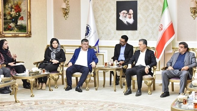 رییس اتاق بازرگانی، صنایع، معادن و کشاورزی ارومیه از هدفگذاری صادرات ۱۰۰ میلیون دلاری ارومیه به تاشکند در سال ۱۴۰۵ خبر داد.