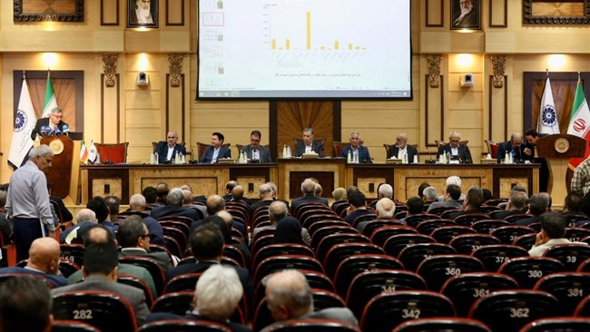 در بیست‌وششمین نشست هیات نمایندگان اتاق ایران ضمن اشاره به بازگشت تحریم‌ها، فعال شدن مکانیسم ماشه علیه ایران و اثرات آن، گزارش تفریغ بودجه 1403 و گزارش حسابرس و بازرس قانونی سال 1403 اتاق ایران ارائه و تصویب شد.