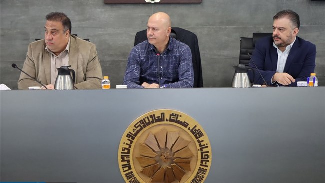 رئیس کمیسیون معدن و صنایع معدنی اتاق ایران، با بیان اینکه ارز چند نرخی در جهان رایج نیست، گفت: ما سال‌ها در ایران ارز دونرخی و چند نرخی داشتیم که غالباً منجر به رانت شده و ادامه آن عقلانی نیست.