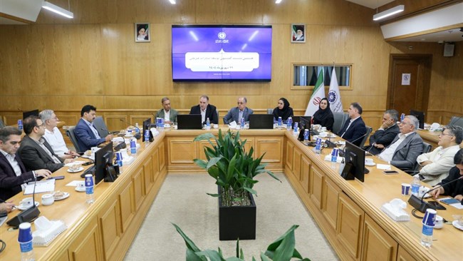 در نشست کمیسیون توسعه صادرات غیرنفتی اتاق مشهد، موانع حمل‌ونقل ریلی ایستگاه‌های شهید مطهری و سرخس به‌عنوان موتور محرک صادرات غیرنفتی استان و سازوکارهای مقاومتی در برابر شوک‌های ناشی از «اسنپ بک» بررسی شد.