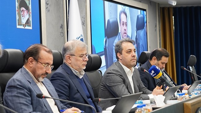 رئیس اتاق بازرگانی، صنایع، معادن و کشاورزی البرز با انتقاد از تداوم محدودیت کالاهای تخصیصی در طرح کالابرگ الکترونیک، این اقدام را عامل بازتولید رانت و شکستن انحصار به نفع تولیدکنندگان خاص دانست.